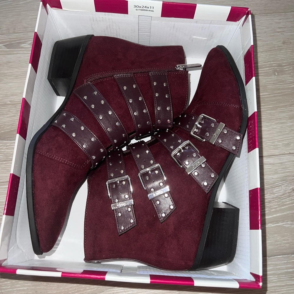 Circus By Sam Edelman Hutton Women Ankle Booties Deep Burgundy Faux Suede